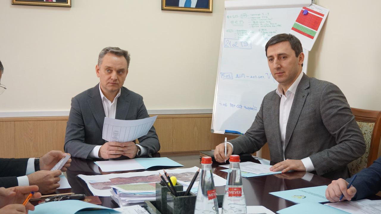 Первый этап конкурса на должность руководителя Дирекции по развитию жилищного строительства провели в Минстрое Дагестана
