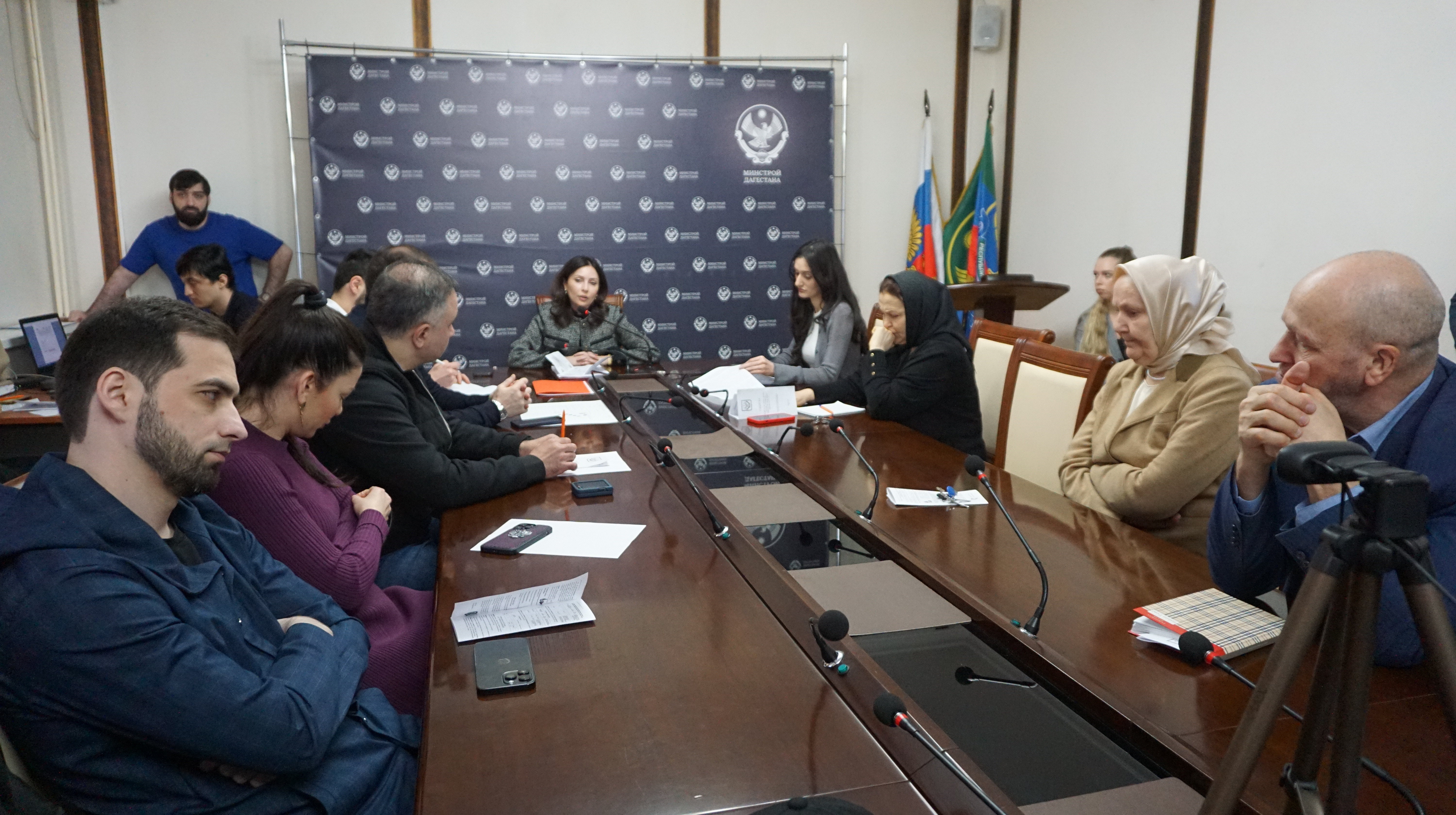 В Минстрое Дагестана прошел обучающий семинар для государственных гражданских служащих