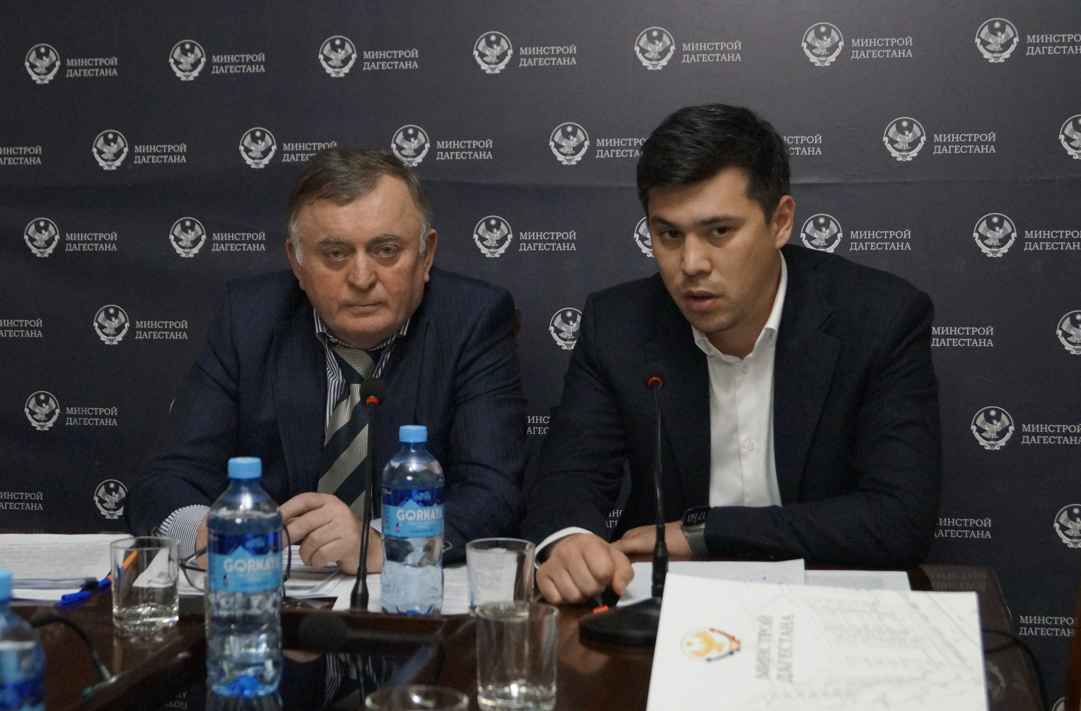 Круглый стол по актуальным проблемам развития строительного комплекса провели с членами Общественного совета Минстроя Дагестана