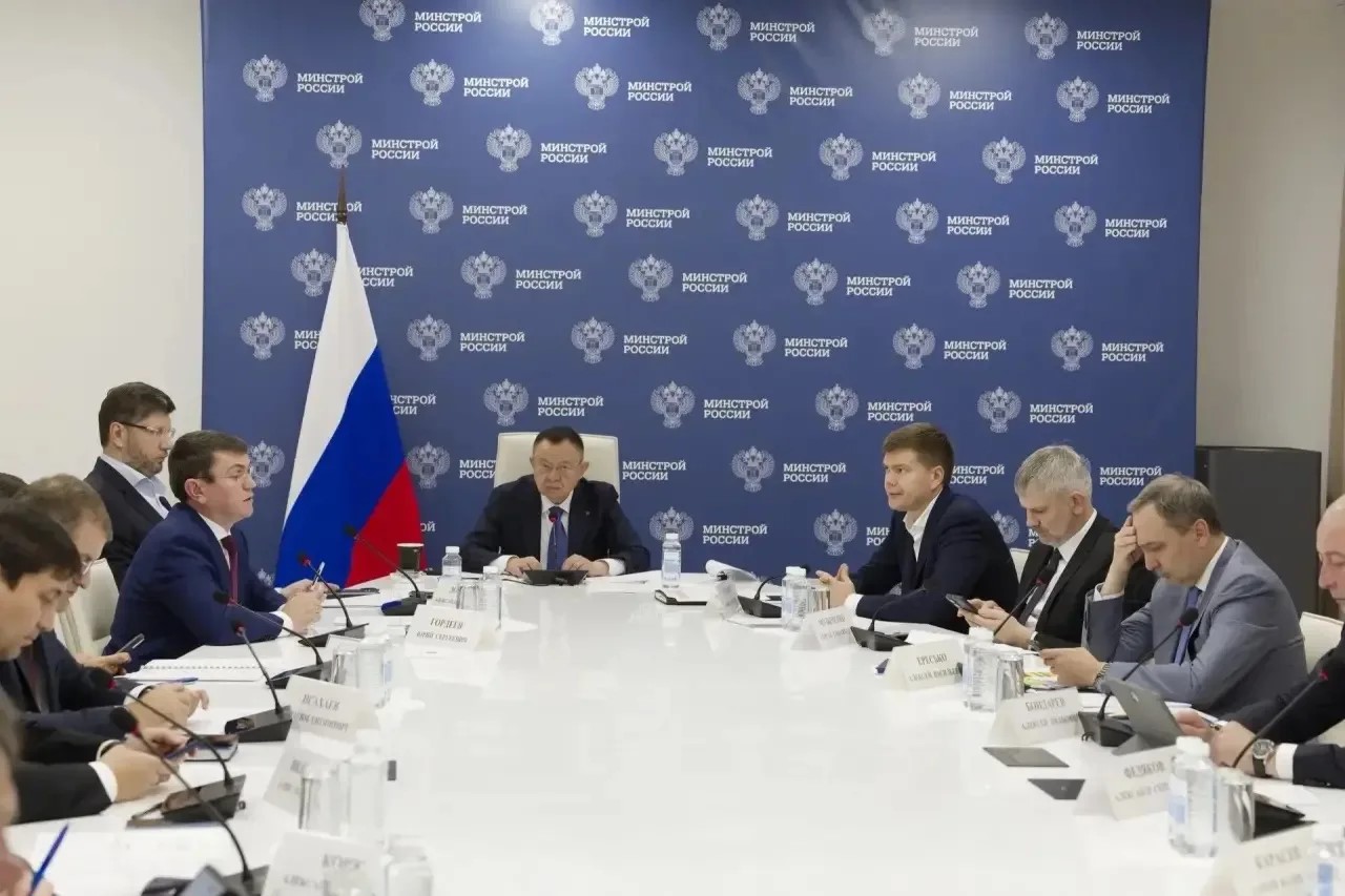 Врио министра строительства, архитектуры и жилищно-коммунального хозяйства Дагестана принял участие в совещании Минстроя РФ
