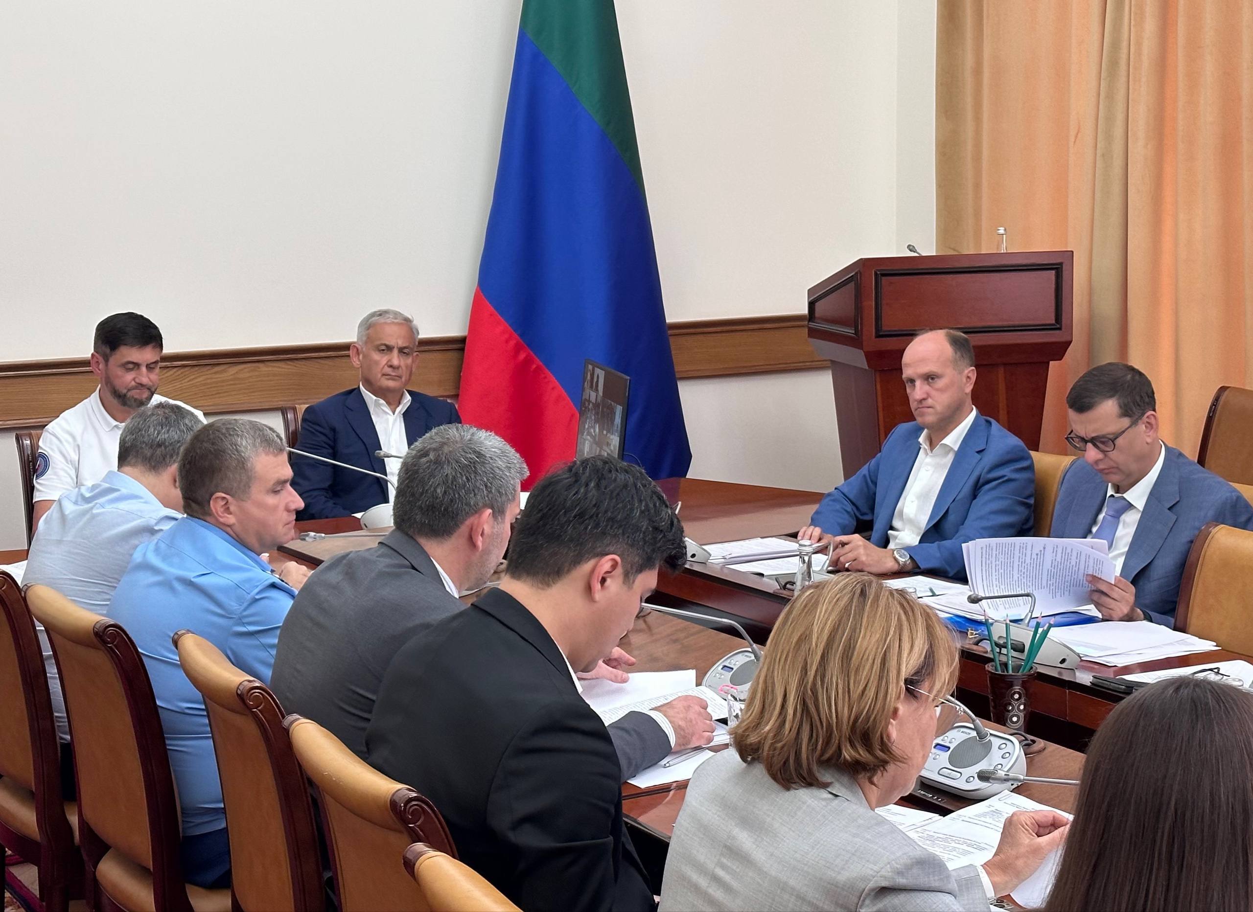 В Доме Правительства обсудили вопросы стабилизации ситуации в электросетевом комплексе Дагестана