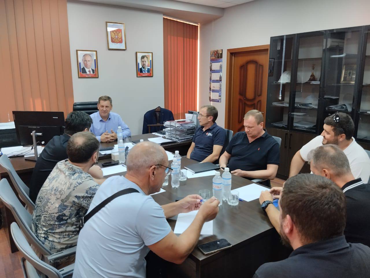 Министры строительства, архитектуры и ЖКХ Дагестана и Запорожской области провели рабочую встречу