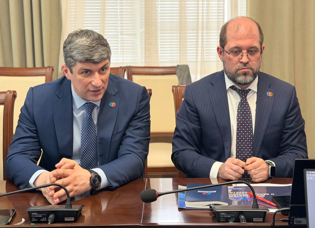 Минстрой Дагестана рассматривает перспективы сотрудничества с крупнейшим производителем труб региона