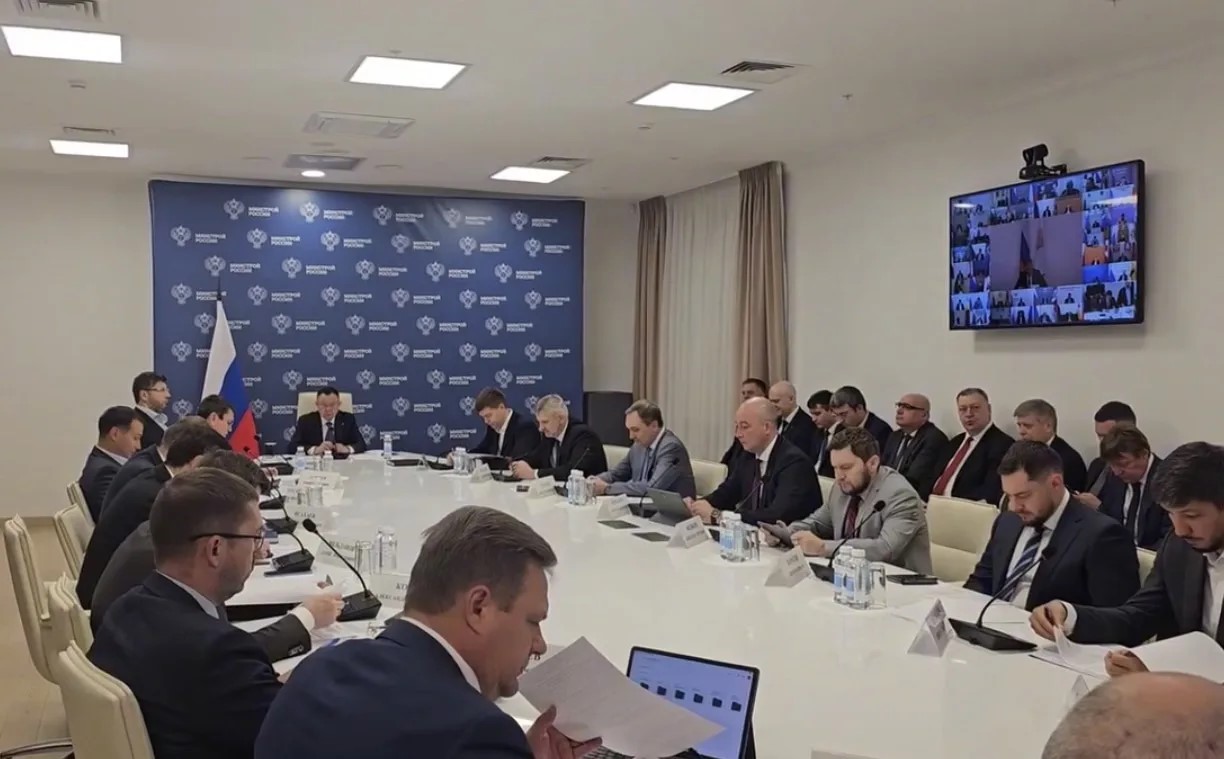 Врио министра строительства, архитектуры и жилищно-коммунального хозяйства Дагестана принял участие в совещании Минстроя РФ